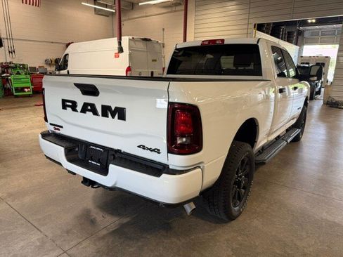 Used 2025 RAM 2500 Big Horn AWD/4WD image 24