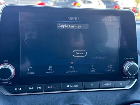 Used 2021 Nissan Sentra SV image 9