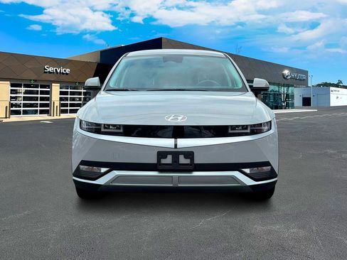 New 2024 Hyundai Ioniq 5 SE image 13