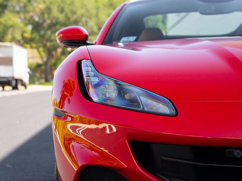 Used 2023 Ferrari Portofino M RWD image 12
