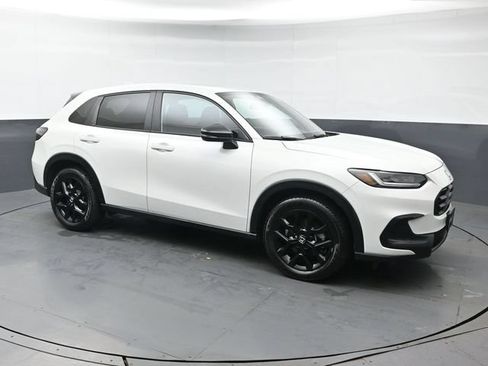 Used 2024 Honda HR-V Sport image 7