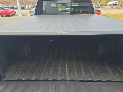 Used 2020 Chevrolet Silverado 1500 LT Trail Boss w/ Midnight Edition image 5