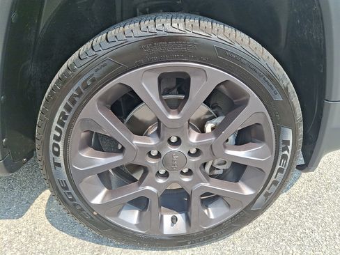 Used 2021 Jeep Compass Latitude AWD/4WD image 8