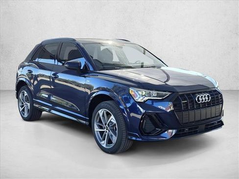 New 2025 Audi Q3 2.0T Premium image 3