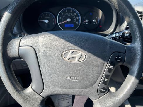 Used 2008 Hyundai Santa Fe GLS FWD image 11