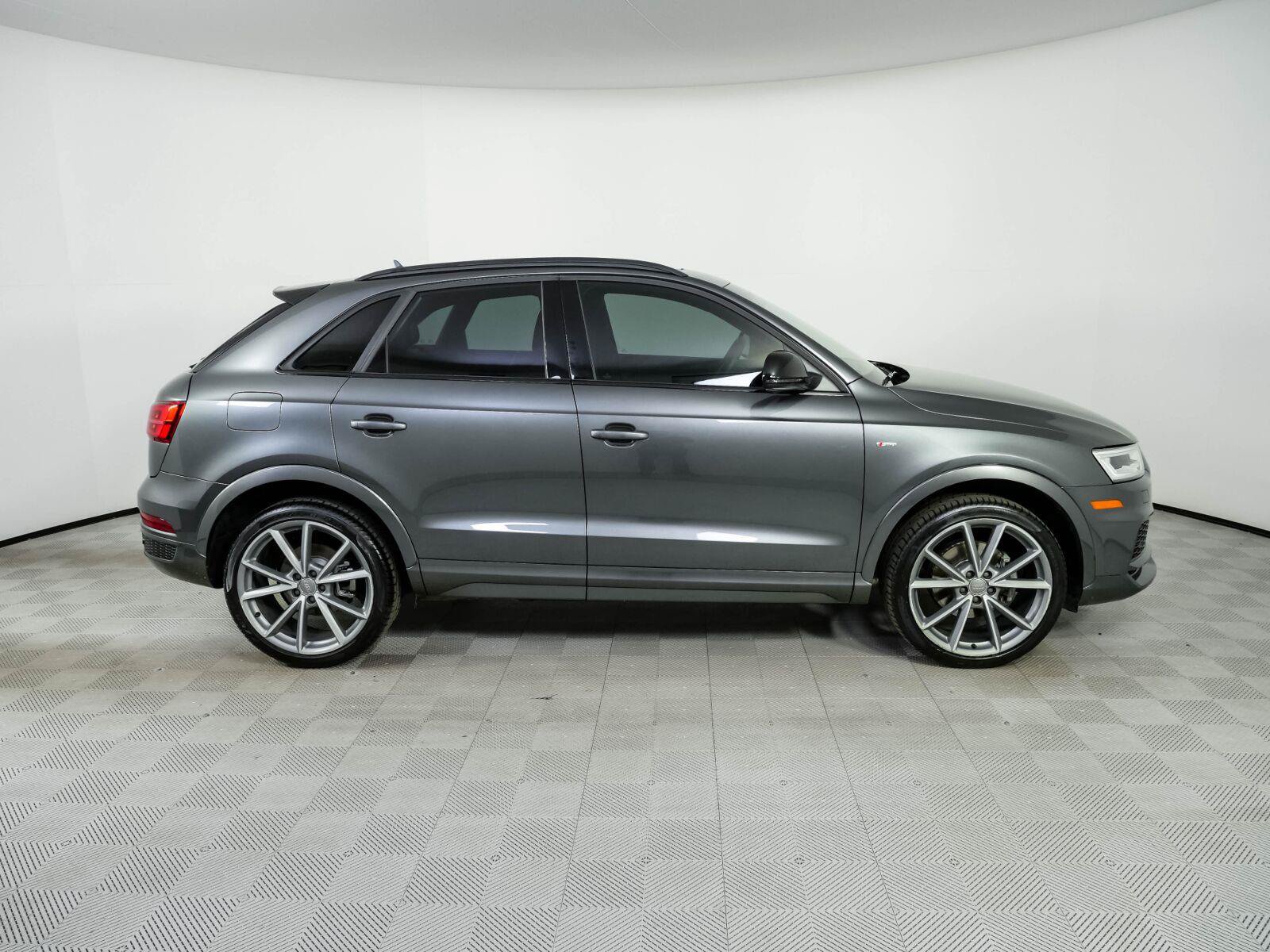 Used 2018 Audi Q3 2.0T Premium Plus w/ S Line Competition Package AWD/4WD image 25