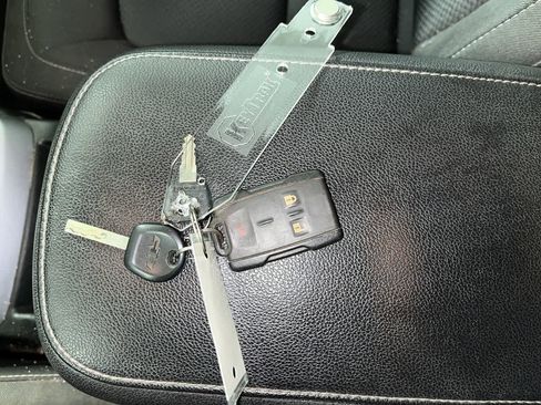 Used 2022 Chevrolet Colorado LT w/ Fleet Safety Package image 23