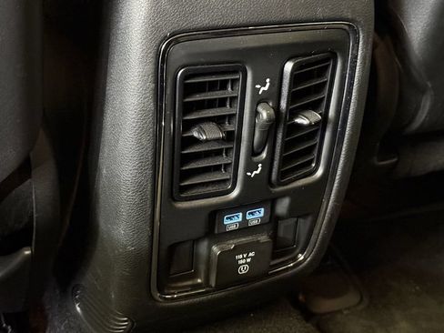 Used 2021 Jeep Grand Cherokee Limited AWD/4WD image 28