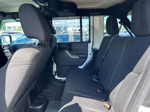 Used 2017 Jeep Wrangler Unlimited Sport w/ Quick Order Package 24S AWD/4WD image 15