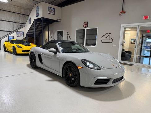 Used 2019 Porsche 718 Boxster RWD image 63