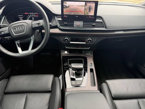 Used 2023 Audi Q5 2.0T Premium Plus w/ Premium Plus Package AWD/4WD image 11