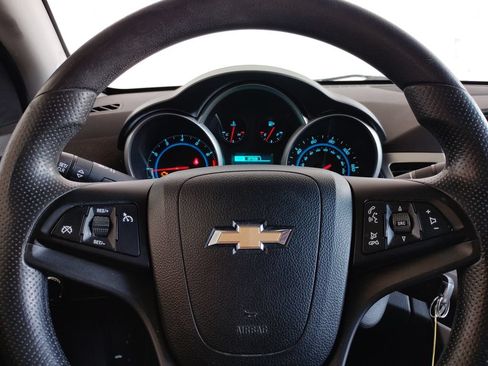 Used 2015 Chevrolet Cruze LT w/ Technology Package FWD image 26