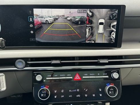 Used 2025 Hyundai Tucson Limited image 16