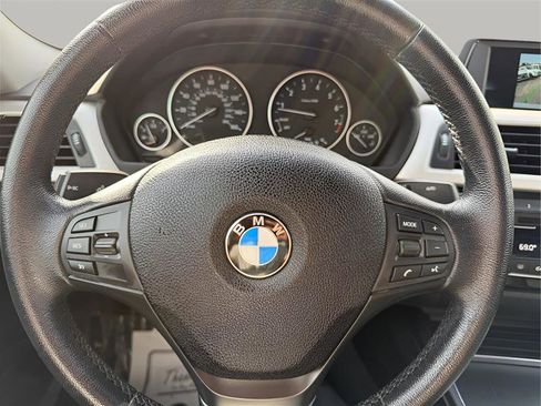 Used 2018 BMW 320i Sedan image 38