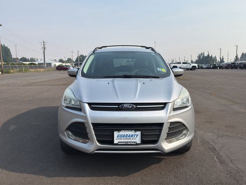 Used 2015 Ford Escape SE w/ Equipment Group 201A AWD/4WD image 8