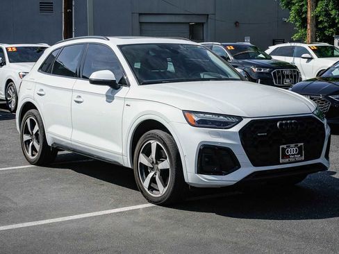 Used 2023 Audi Q5 2.0T Prestige w/ Prestige Package image 5