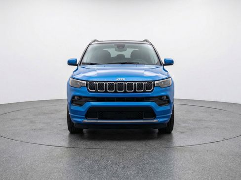 Used 2025 Jeep Compass Limited image 2