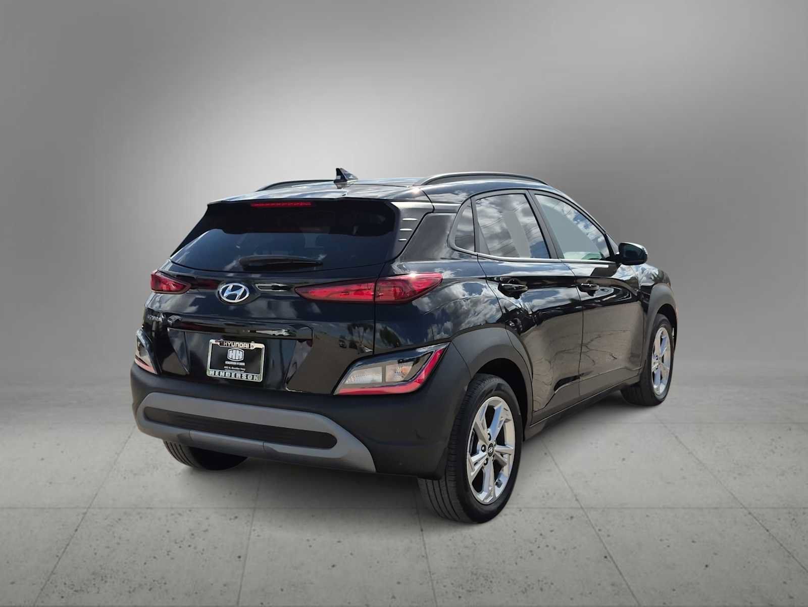 Certified 2022 Hyundai Kona SEL FWD image 8
