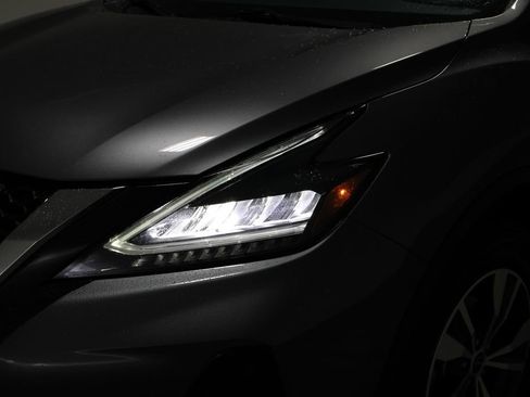 Used 2023 Nissan Murano SV image 48