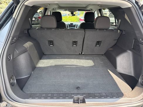 Used 2024 Chevrolet Equinox LT AWD/4WD image 40
