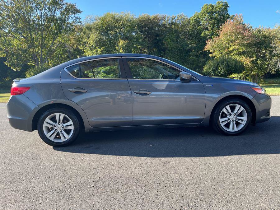 Used 2013 Acura ILX w/ Technology Package FWD image 26
