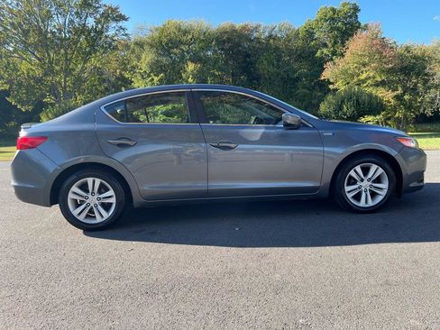 Used 2013 Acura ILX Hybrid w/ Technology Package FWD image 26