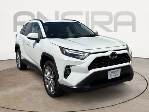 Used 2024 Toyota RAV4 XLE Premium FWD image 4