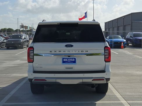 Used 2024 Ford Expedition Limited AWD/4WD image 5