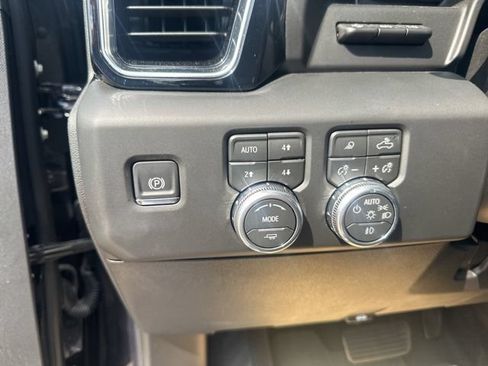 Used 2026 GMC Sierra 2500 Denali w/ Technology Package AWD/4WD image 16