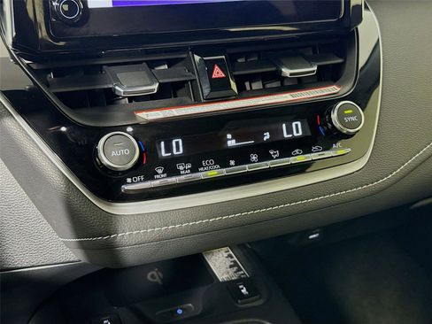Used 2025 Toyota Corolla XSE image 15