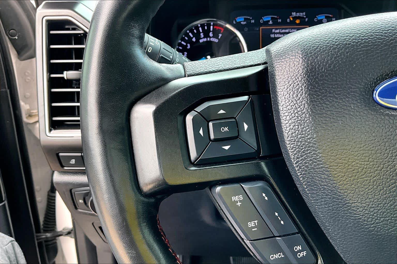 Used 2019 Ford Expedition Limited w/ Equipment Group 303A RWD image 24