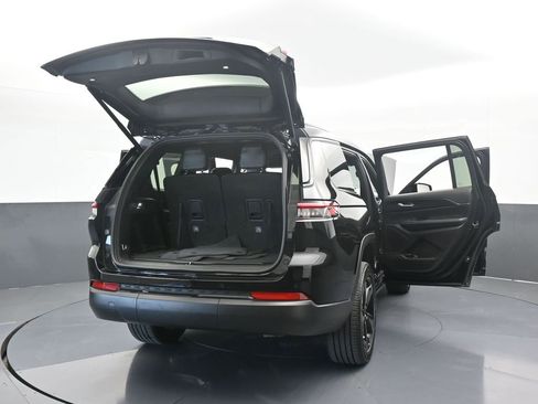 Used 2024 Jeep Grand Cherokee L Altitude image 77