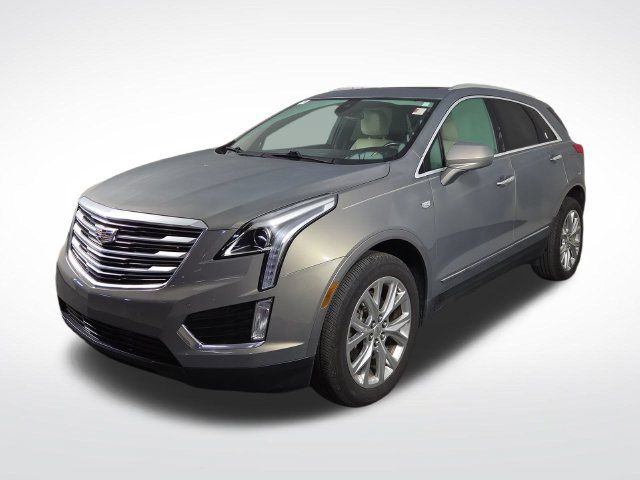 Used 2018 Cadillac XT5 Luxury w/ Driver Awareness Package FWD image 2