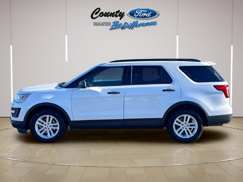 Used 2016 Ford Explorer FWD image 3