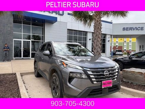 Used 2024 Nissan Rogue SV w/ SV Premium Package image 1