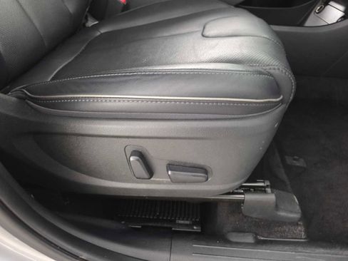 Used 2023 Hyundai Santa Fe Limited image 33