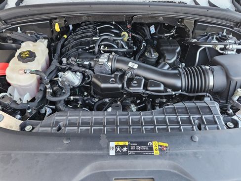 Used 2023 Jeep Grand Cherokee Altitude image 32