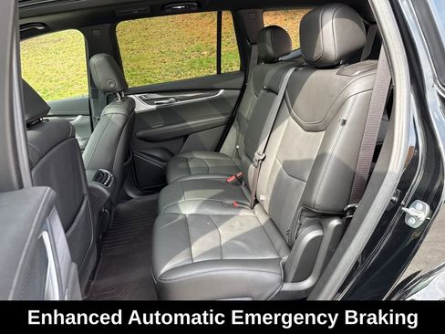 Used 2024 Cadillac XT6 Sport w/ Technology Package image 28