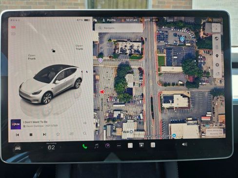 Used 2023 Tesla Model Y Long Range AWD/4WD image 41