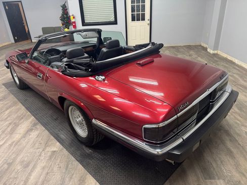 Used 1992 Jaguar XJS V12 Convertible RWD image 5