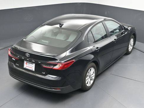 Certified 2025 Toyota Camry LE w/ Convenience Package image 34