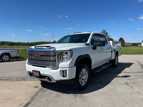 Used 2022 GMC Sierra 2500 Denali AWD/4WD image 1