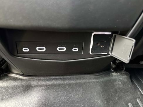 Used 2021 Cadillac Escalade Sport w/ Driver Assist Tech Package RWD image 18