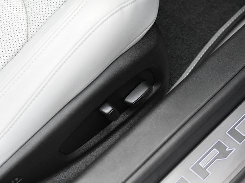 Used 2018 Chevrolet Camaro SS RWD image 24
