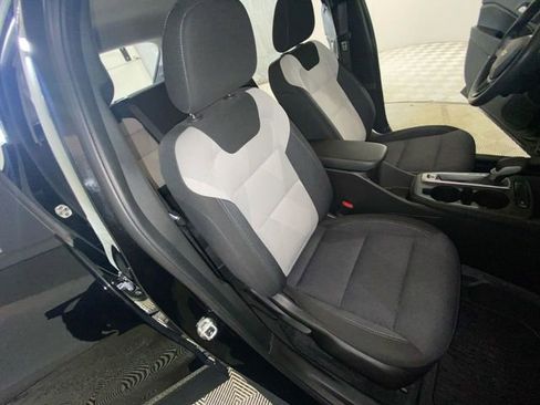 Used 2024 Chevrolet Trax LS w/ LS Convenience Package FWD image 15