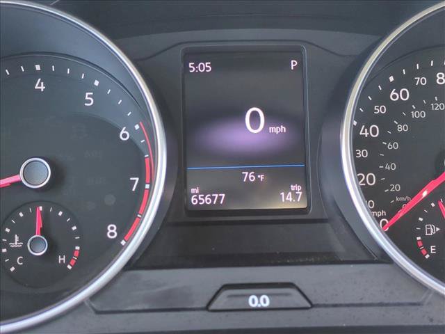 Used 2019 Volkswagen Tiguan SE w/ Panoramic Sunroof Package FWD image 11