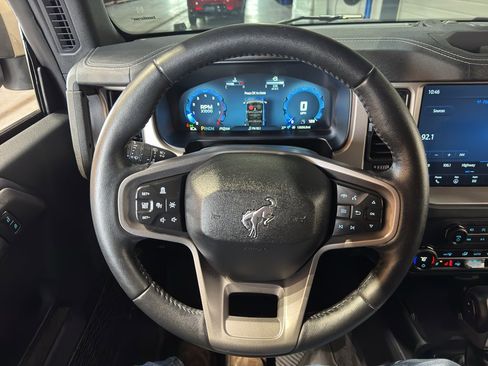 Used 2025 Ford Bronco Outer Banks w/ Sasquatch Package image 21