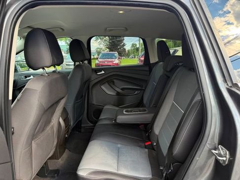 Used 2015 Ford Escape SE FWD image 8