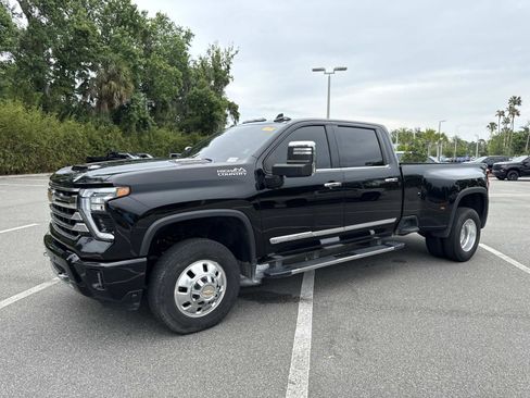 Used 2024 Chevrolet Silverado 3500 High Country w/ High Country Premium Package AWD/4WD image 7
