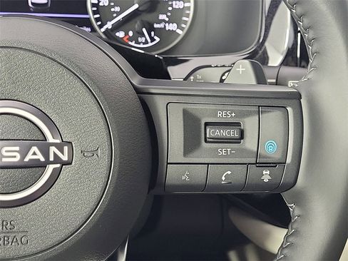 New 2025 Nissan Pathfinder SV w/ Black Appearance Package image 14